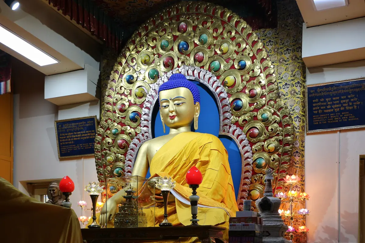 The Buddha statue in the main hall of the Tsuglagkhang complex